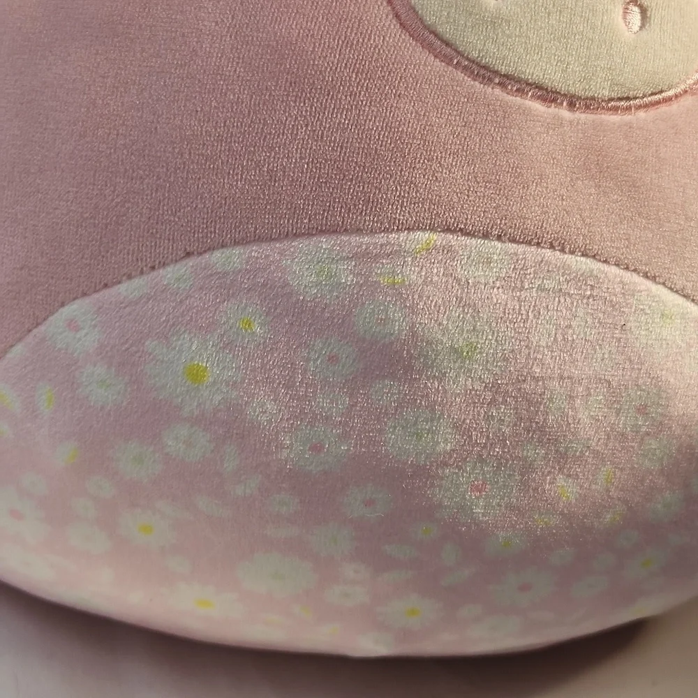 Squishmallow Easter Pink Pig w Daisy Print